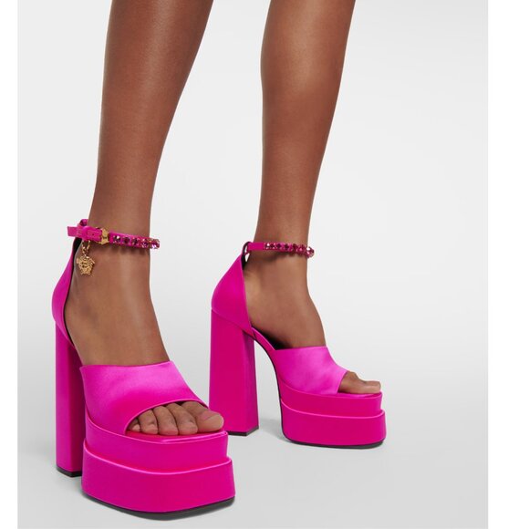 NWT Versace Medusa Aevitas Deep Pink Platform Sandals 🎀 Size 39/9 - Picture 1 of 12
